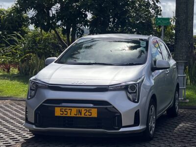 Rose Hill Car Rental: Cruise Mauritius in a Kia Picanto Automatic πβ¨