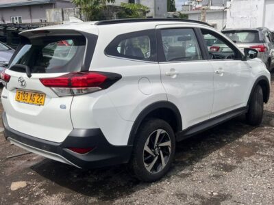 Toyota Rush 7-Seater SUV Family Rental in Mauritius | Liberta Car Rental