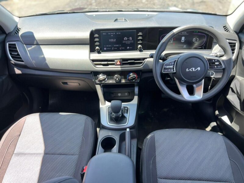 Versatile Kia Seltos Automatic SUV Rental in Mauritius | Liberta Car Rental