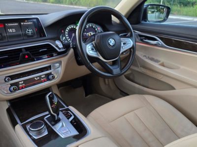 Luxury BMW SERIES 7 740LI Rental in Mauritius