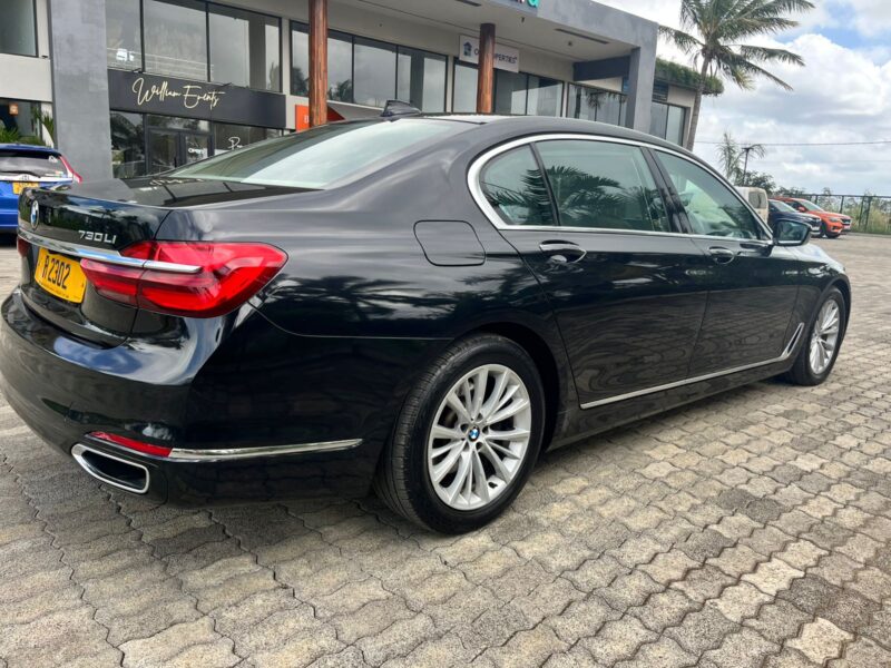 Luxury BMW SERIES 7 740LI Rental in Mauritius
