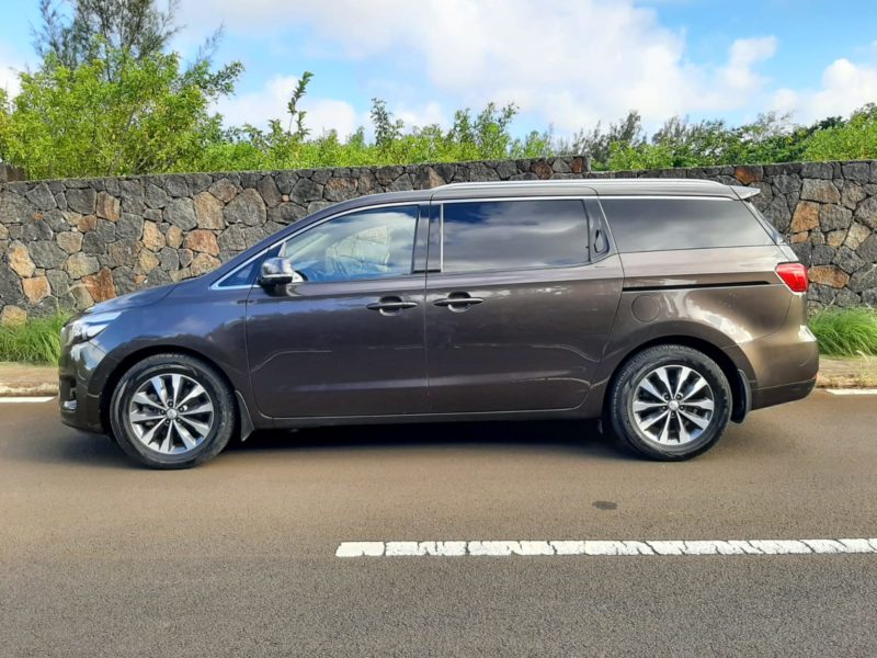 Kia Carnival 7-Seater Rental Mauritius