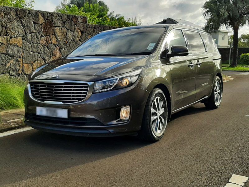 Kia Carnival 7-Seater Rental Mauritius