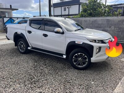 4x4 Rental Mauritius: Mitsubishi Triton