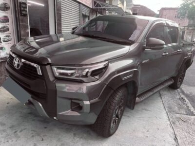 4x4 Rental: Toyota Hilux