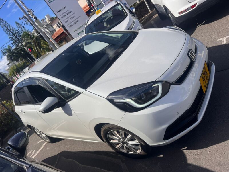 Honda Fit Hybrid: Eco-Friendly Car Rental