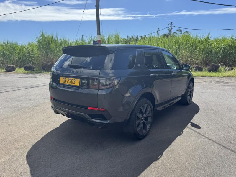 Luxury Cars to Rent in Mauritius | Land Rover Discovery P300