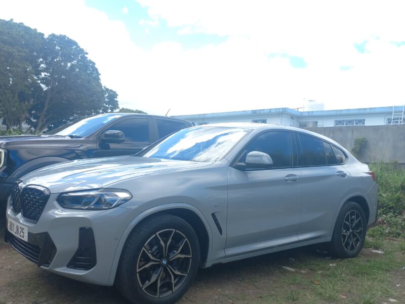 Luxury SUV for Rent in Mauritius – Unleash the Power of the BMW X4 M Pack
