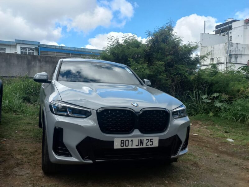 Luxury SUV for Rent in Mauritius – Unleash the Power of the BMW X4 M Pack
