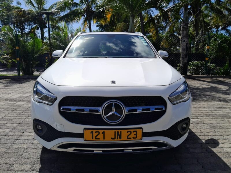 Experience Excellence with the Mercedes GLA180