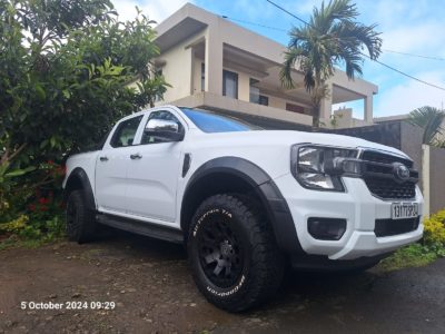 Ford Rental: Experience the Adventure of a Lifetime in Mauritius with the Ford Ranger XL 4x4