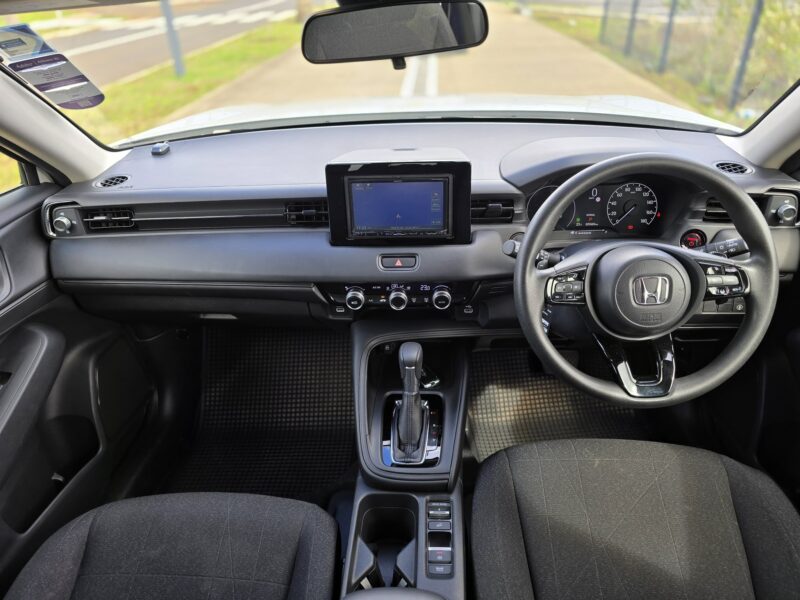 Car Rental in Mauritius with No Deposit β Honda Vezel New Shape 2023