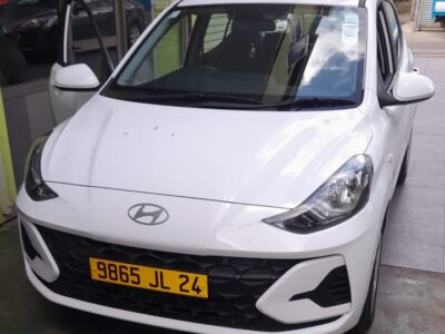 Explore Mauritius with Affordable Comfort: Rent a Hyundai Grand i10 Automatic