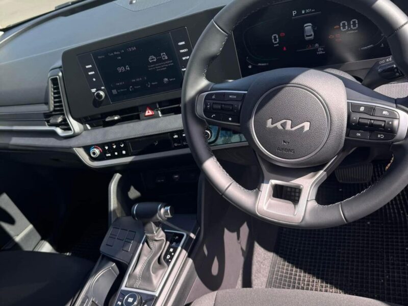 Hire a Car in Mauritius: New Kia Sportage for Comfort and Safety