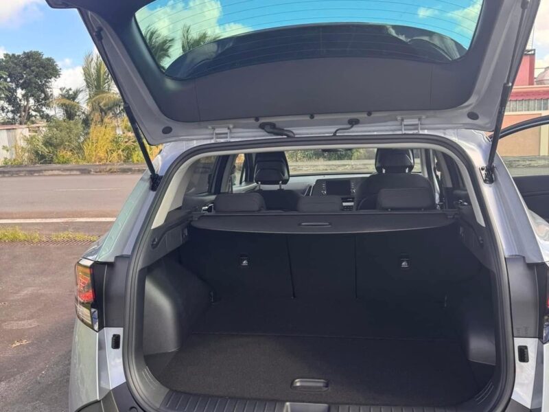 Hire a Car in Mauritius: New Kia Sportage for Comfort and Safety