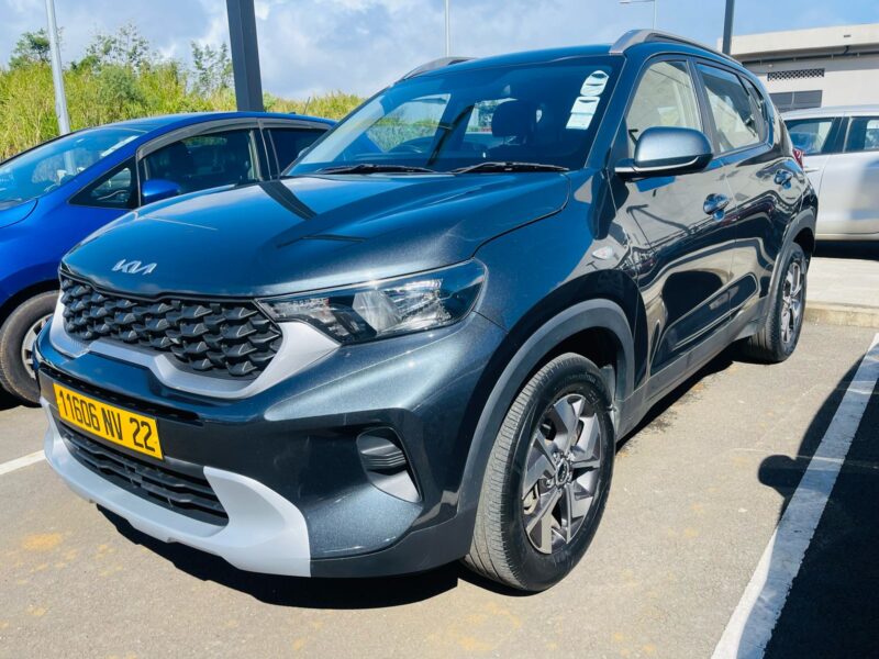 Mauritius Car Rental Airport: Kia Sonet for a Seamless Journey