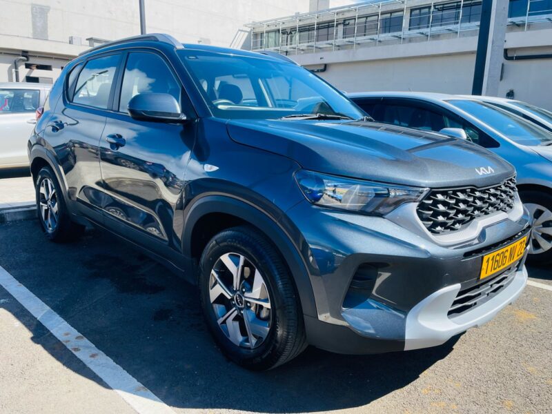 Mauritius Car Rental Airport: Kia Sonet for a Seamless Journey