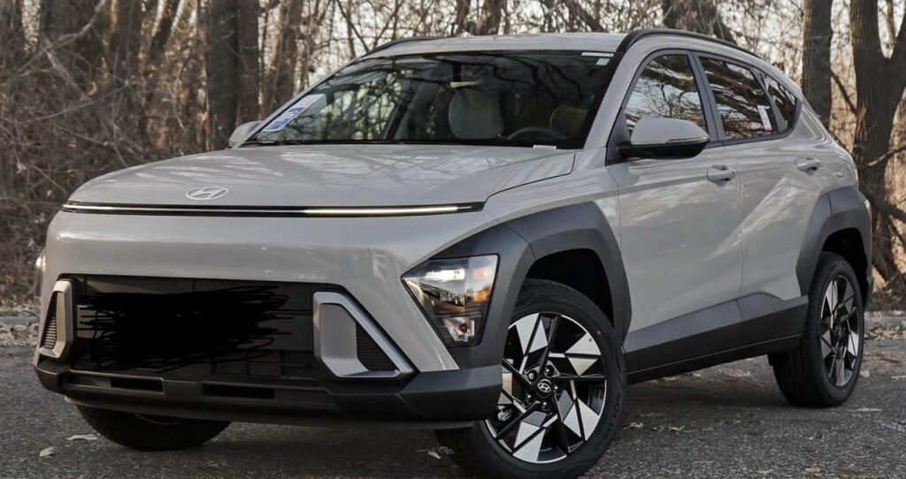 Explore Mauritius in comfort with Liberta Car Rental. Rent the 2024 Hyundai Kona Hybrid – eco-friendly, efficient, and stylish. All-risk insurance & 24/7 assistance included.