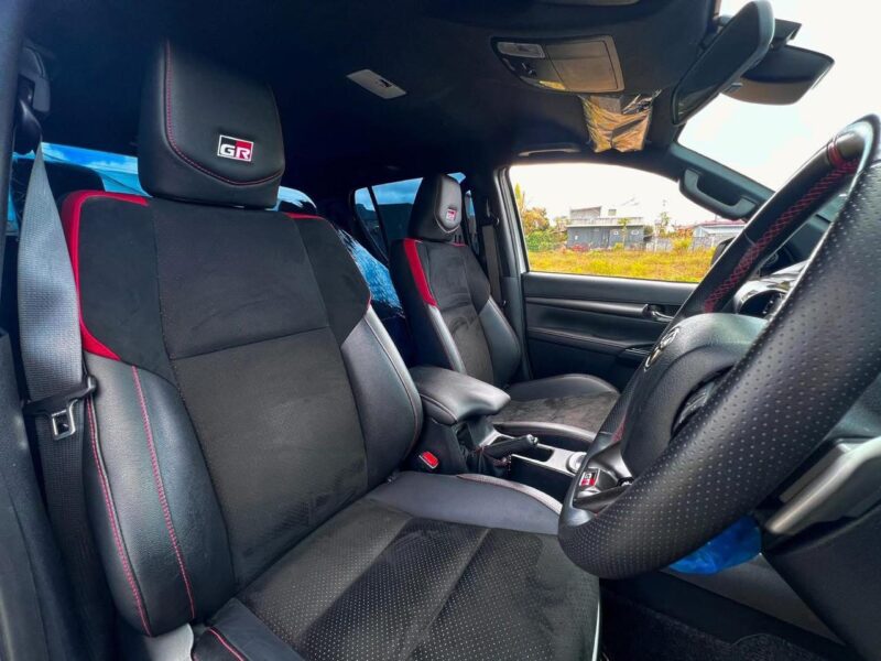 Rent Toyota Hilux GR Automatic 4x4 in Mauritius | Liberta Car Rental