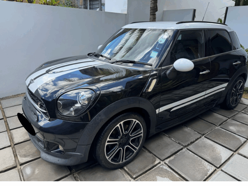 P2P Car Rental Mauritius – MINI Cooper Countryman S (Manual)