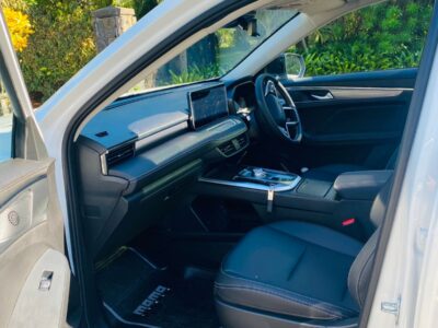 Experience Luxury with Our Mauritius Rental Car – 2025 Haval Jolion